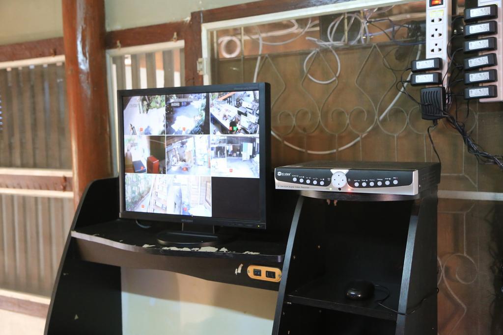 Siriwan Hostel Chiang Mai Extérieur photo