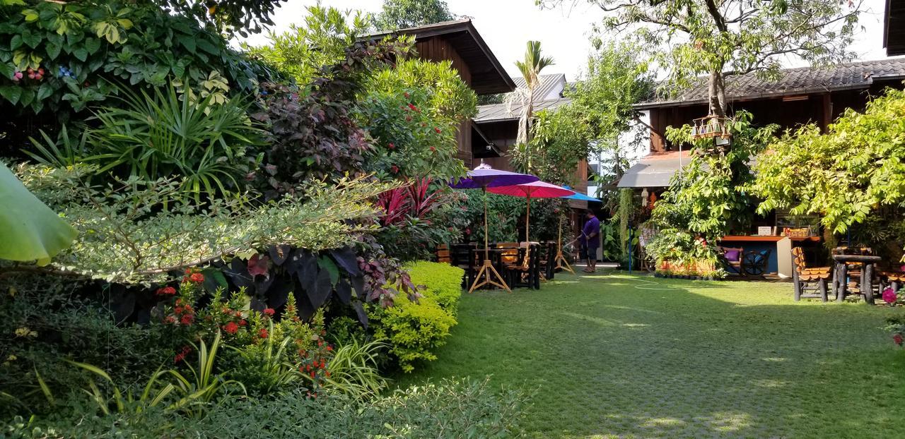 Siriwan Hostel Chiang Mai Extérieur photo