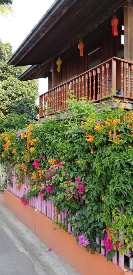 Siriwan Hostel Chiang Mai Extérieur photo